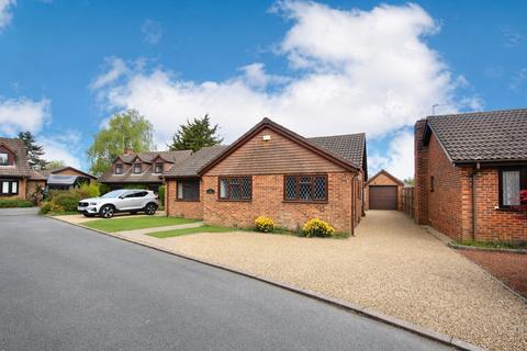 3 bed property, in King John Avenue, £425,000