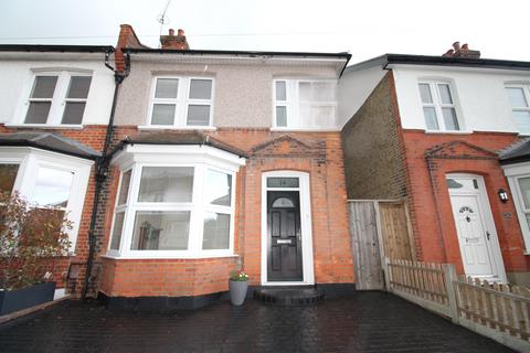 2 bed property, in Garbutt Road, £625,000
