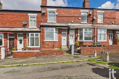 2 bed property, in Dona Street, £189,950