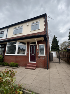 3 bed property, in Folly Lane, £425,000