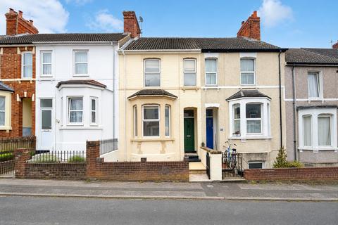 2 bed property, in Exmouth Street, £195,000