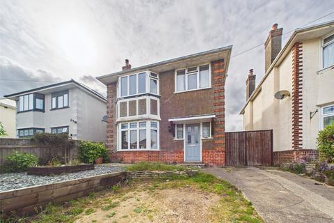 3 bed property, in Ashford Road, £525,000