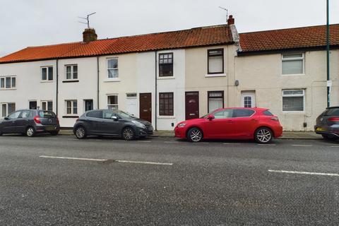 1 bed property, in Church Street, £90,000