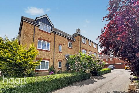 2 bed property, in Blackthorn Road, £160,000
