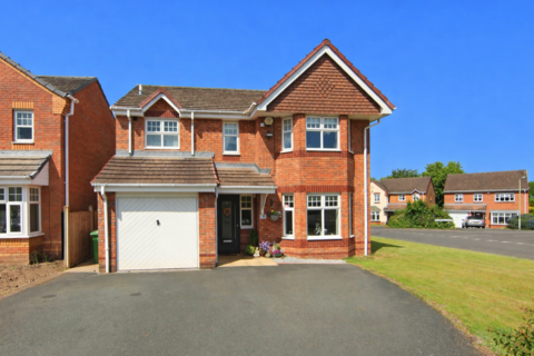 4 bed property, in Ben Jones Avenue, £460,000