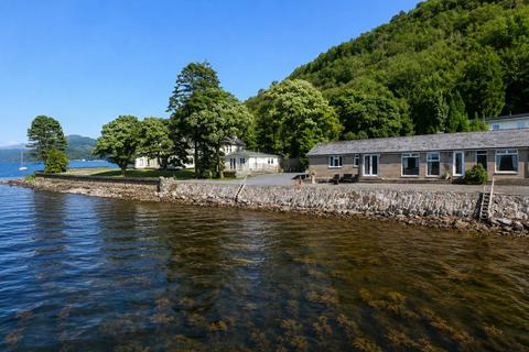 5 bed property, in Ardmay, £800,000