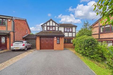 4 bed property, in Keats Close, £400,000