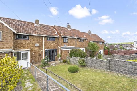 3 bed property, in Rustington Road, £400,000