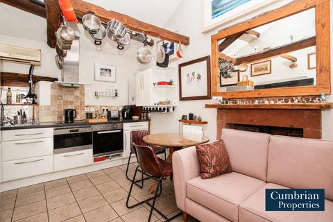 1 bed property, in Benson Row, £104,999