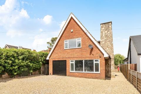 4 bed property, in Feltham Hill Road, £675,000