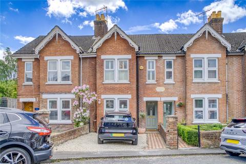 3 bed property, in North Road, £475,000