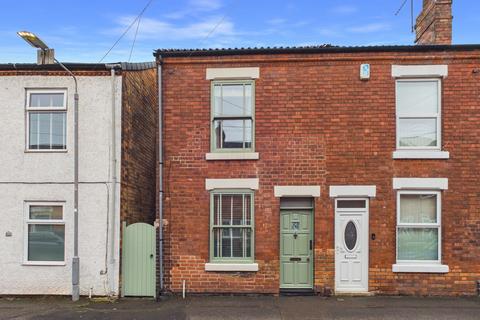 3 bed property, in Chatsworth Avenue, £175,000