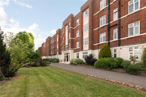 Studio, in Belsize Grove, £275,000