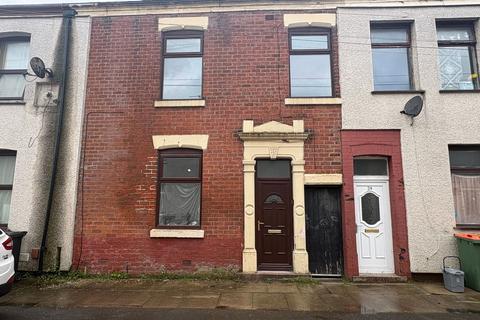 3 bed property, in Salisbury Street, £145,000