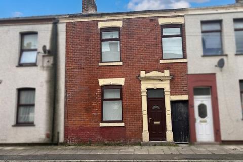 3 bed property, in Salisbury Street, £145,000