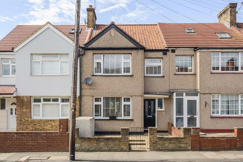 3 bed property, in Castleton Road, £525,000