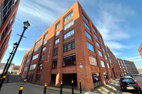 1 bed property, in Pope Street, £130,000