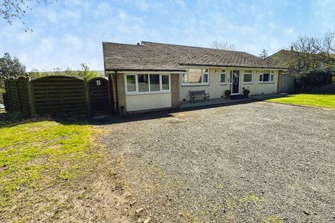 8 bed property, in Henshaw, £900,000