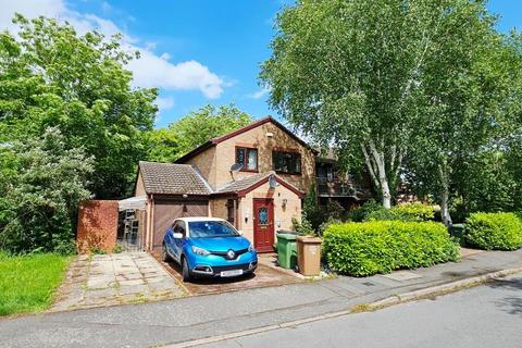 3 bed property, in The Pastures, £269,500