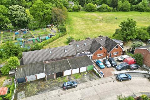 8 bed property, in Maycroft Gardens, £1,250,000