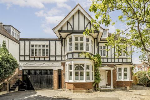 3 bed property, in Mapesbury Road, £1,850,000