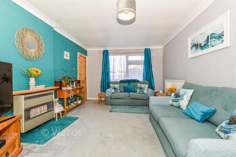 3 bed property, in Arcon Road, £270,000