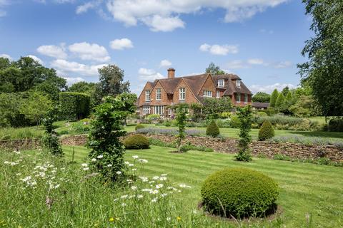 6 bed property, in The Green, £3,950,000
