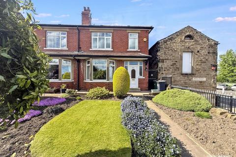 3 bed property, in Chapel Lane, £360,000