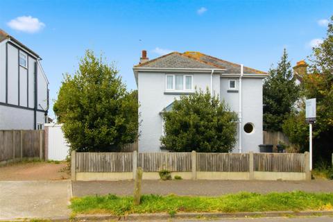 3 bed property, in Ivanhoe Road, £425,000