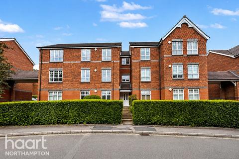 2 bed property, in The Nurseries, £150,000