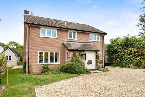 4 bed property, in The Paddock, £1,000,000