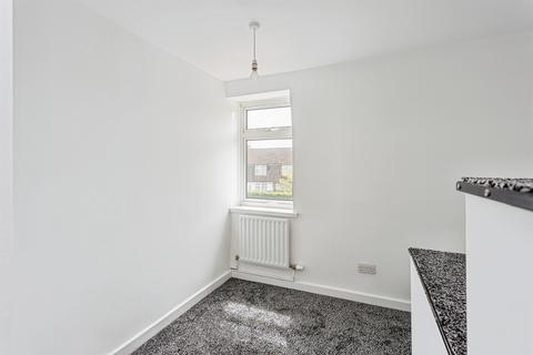 3 bed property, in Woodland Avenue, £300,000