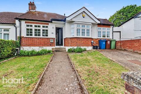 3 bed property, in Richmond Gardens, £700,000