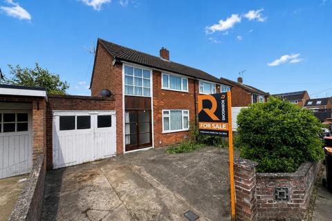 3 bed property, in Wingate Road, £300,000
