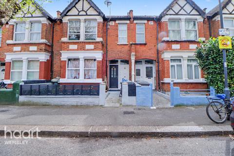 3 bed property, in St Marys Road, £365,000