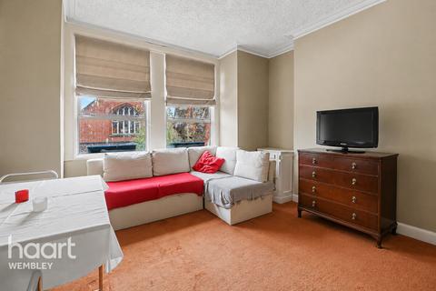 3 bed property, in St Marys Road, £365,000