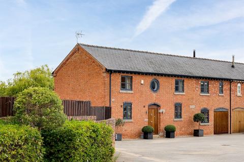 3 bed property, in Wrexham Road, £570,000