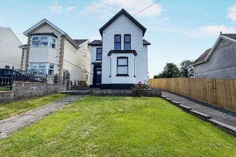 5 bed property, in Gorseinon Road, £450,000