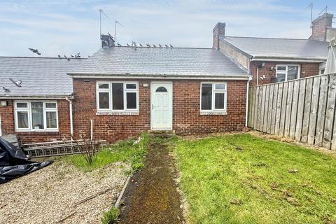 2 bed property, in Engels Terrace, £55,000