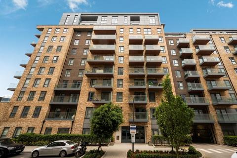 3 bed property, in Flat 91 Celeste House, £600,000