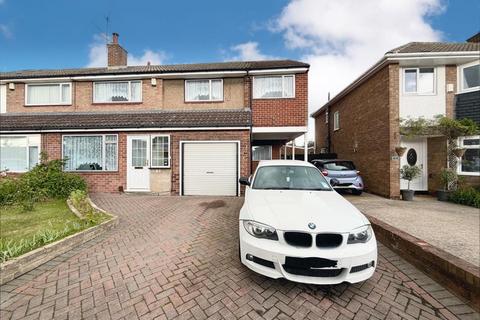4 bed property, in Wellburn Road, £220,000