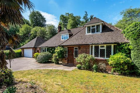 3 bed property, in Woodhurst Park, £1,400,000