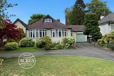 4 bed property, in Barr Common Road, £650,000