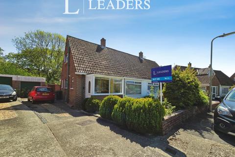 3 bed property, in Masten Crescent, £325,000