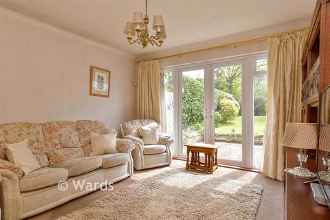 2 bed property, in The Grove, £675,000