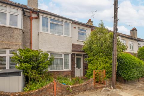3 bed property, in Cambridge Crescent, £950,000