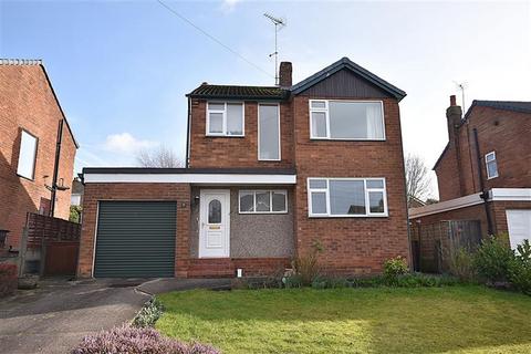 3 bed property, in Sunningdale Road, £350,000
