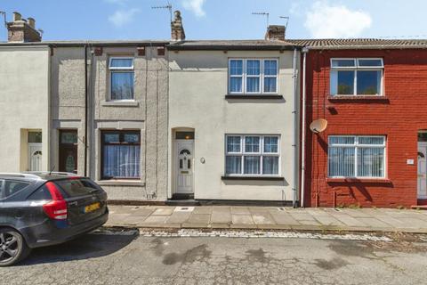 2 bed property, in Edgar Street, £70,000