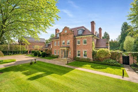 6 bed property, in Hill Top, £9,500,000