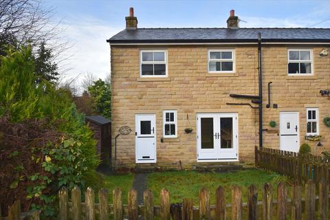 3 bed property, in Buxton Road, £275,000
